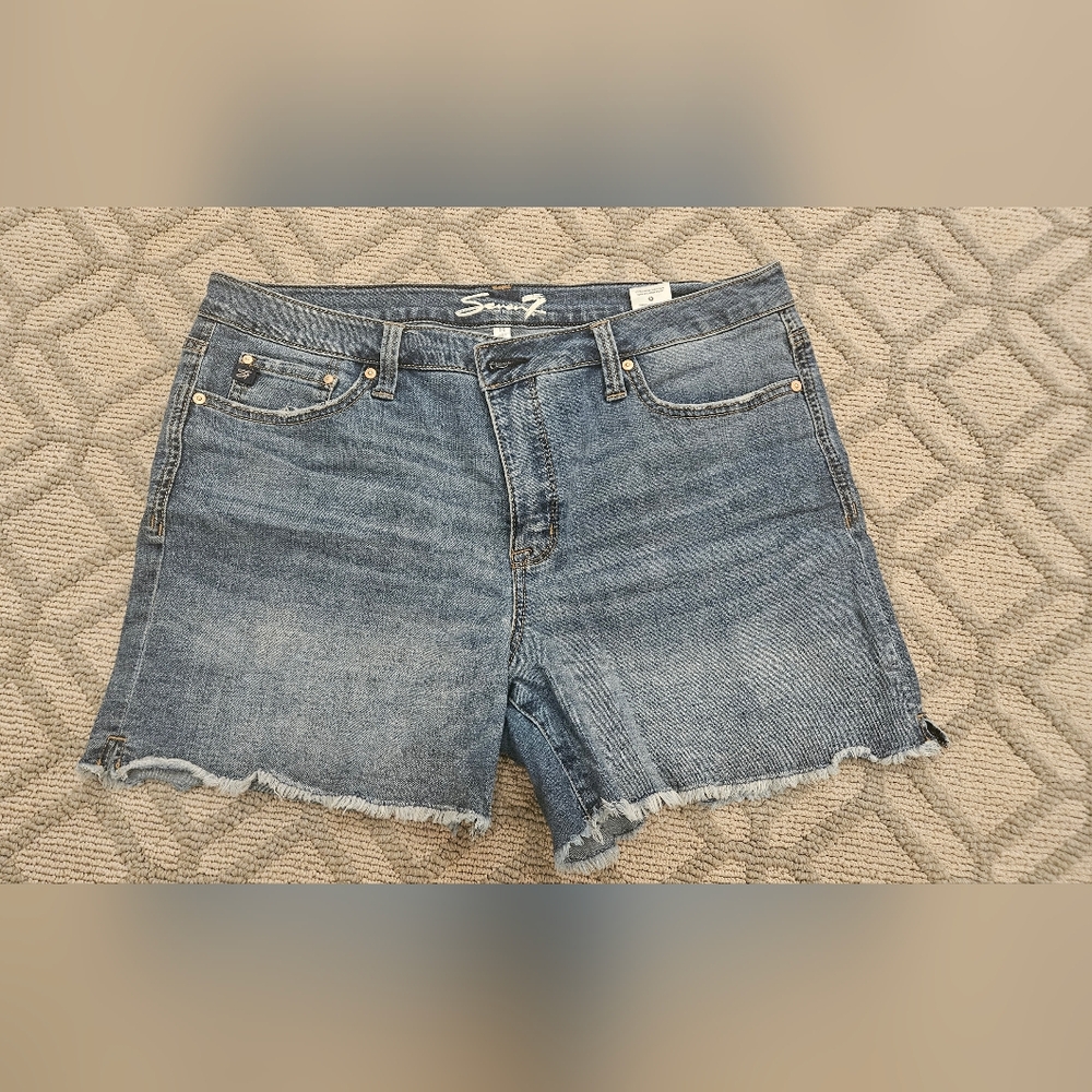 Seven7 Women's Blue Jean Shorts Size 14